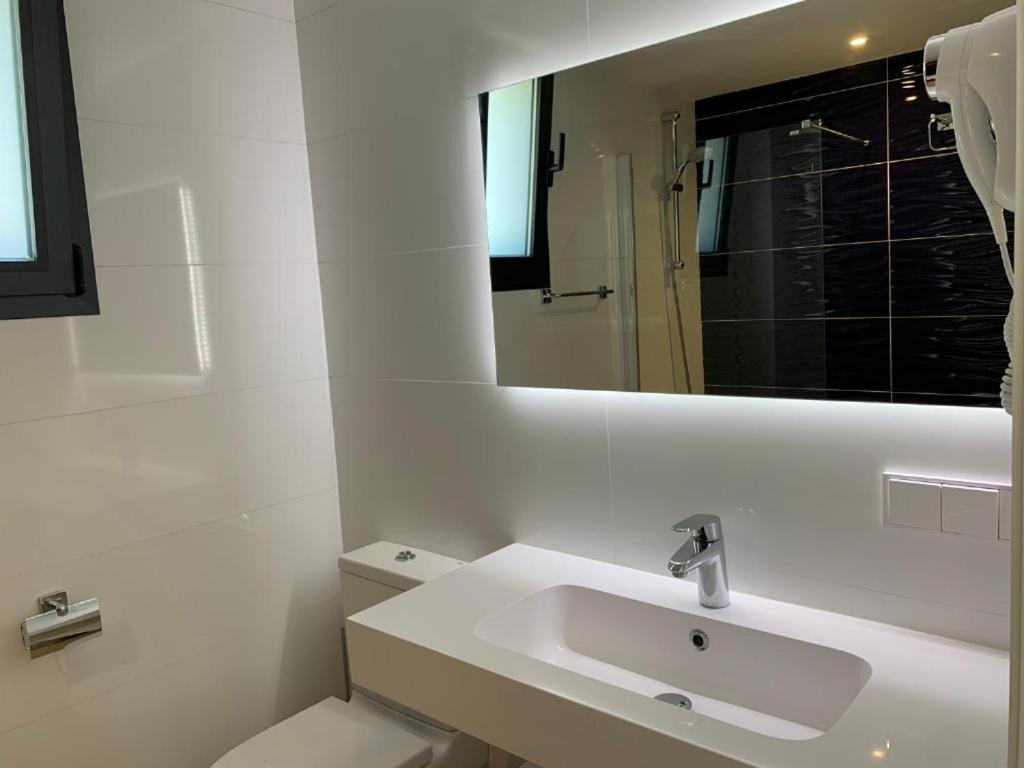 Villa Sonia Cala'N Blanes  Luaran gambar